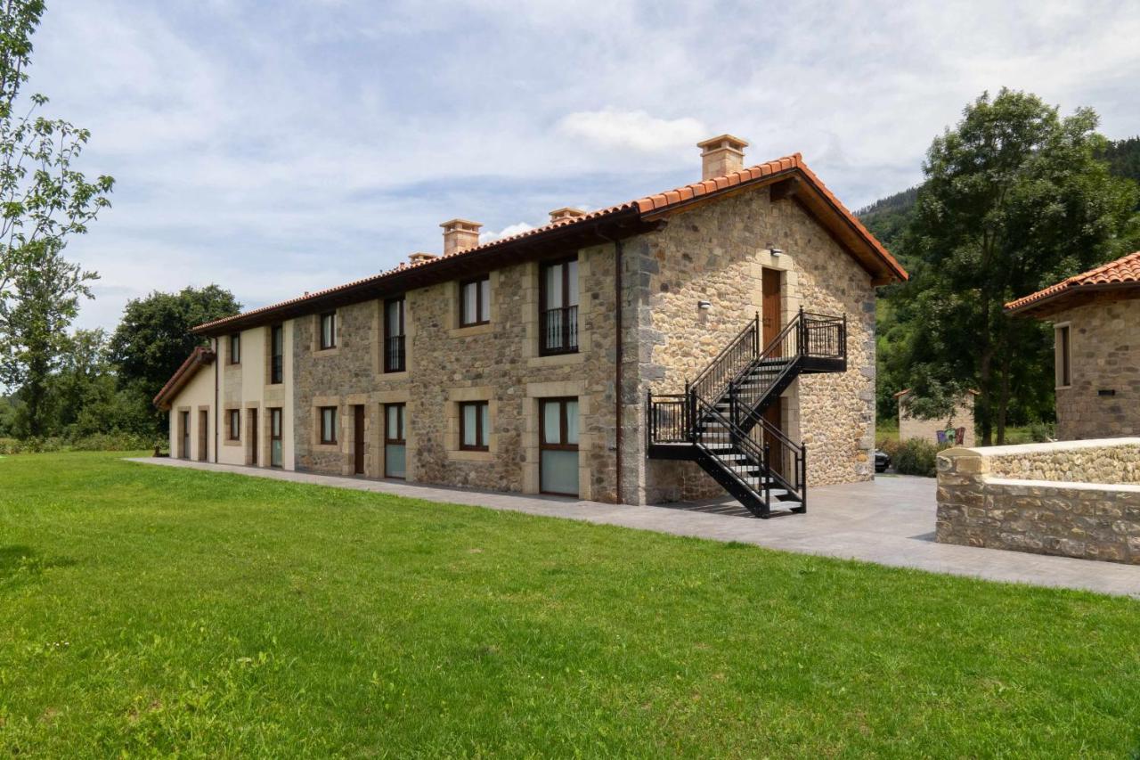 Гостьовий будинок Complejo Rural El Cerradon Alceda Екстер'єр фото