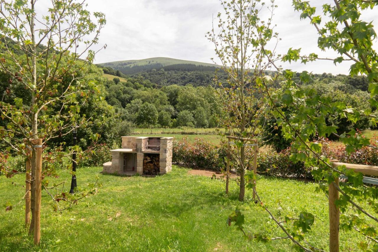 Гостьовий будинок Complejo Rural El Cerradon Alceda Екстер'єр фото